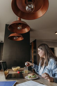 Rahan Lainaaminen Osakeyhtiölle: Käytännöt, Verotus Ja Riskit