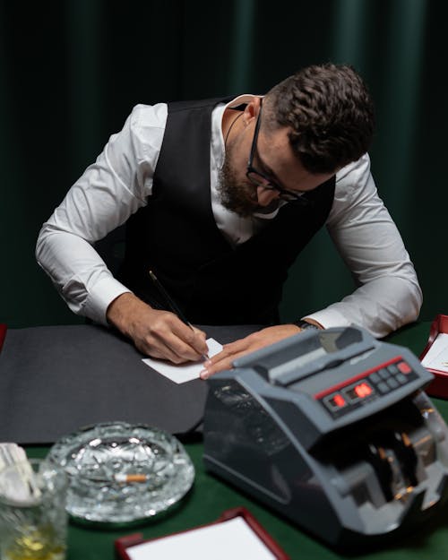 Rizk Casino Arvostelu: Kattava Arvio Suomalaispelaajille