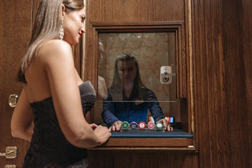 Etsitkö Nordea Joustoluotto Yhteystiedot: Tietoa Ja Yhteydenottovaihtoehtoja