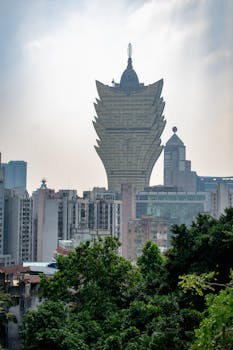 Vaihtuva Tasaerä: Käytännöt, Vaikutukset Ja Vertailut Kiinteään Lyhennykseen